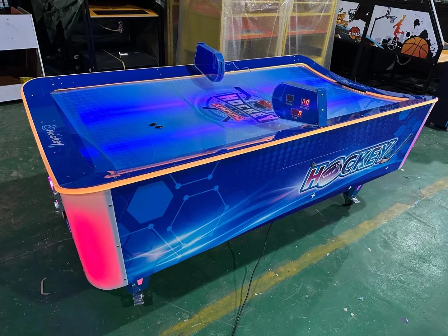 Simulatore Arcade a Moneta: Ta - Arcade Games & Vending Llc Photos recensione e prezzo