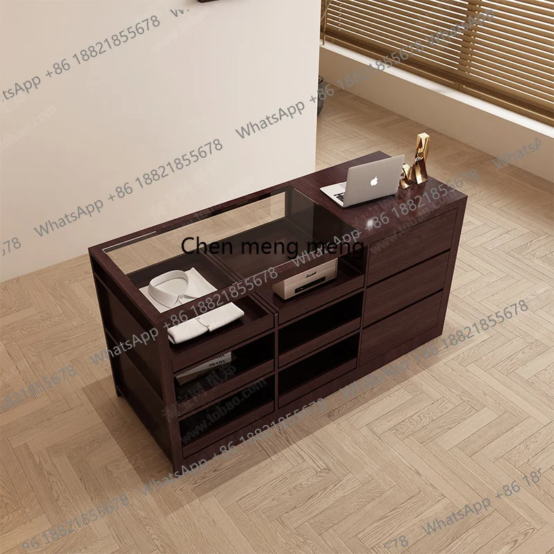 Negozio di abbigliamento da do - Glass Cabinet Display recensione e prezzo
